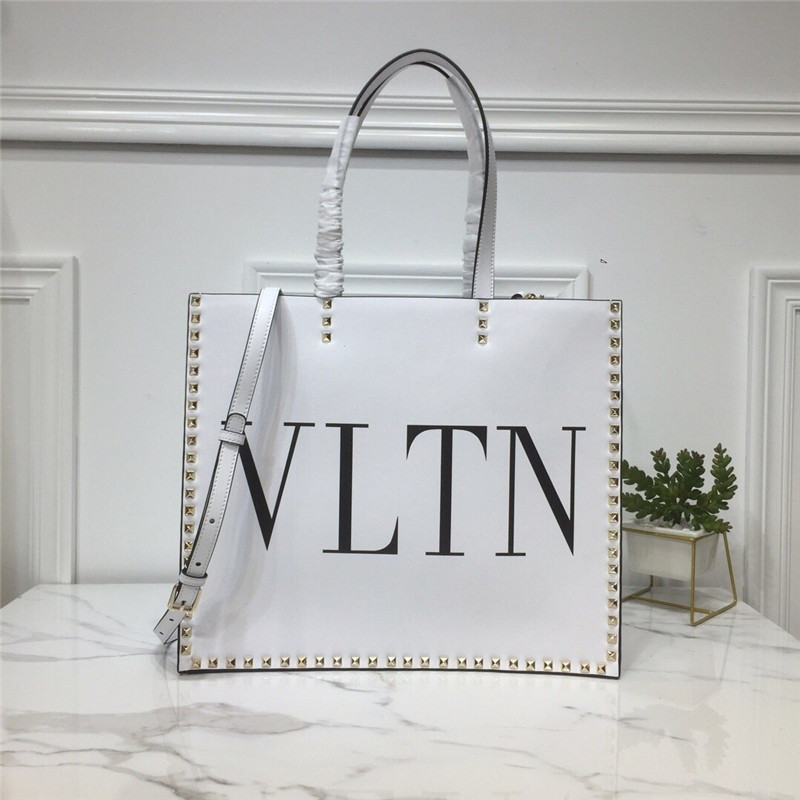 Valentino VLTN shopping bag Sell online Best Quality designer replica bags Replica Shoes replica clothing balenciaga replica bag ysl replica bags fake hermes bag for women by every designers.ru. AAA f...