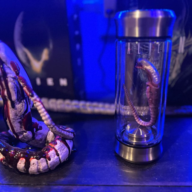 Alien Jar Xenomorph Specimen Facehugger Embryo Glass Jar