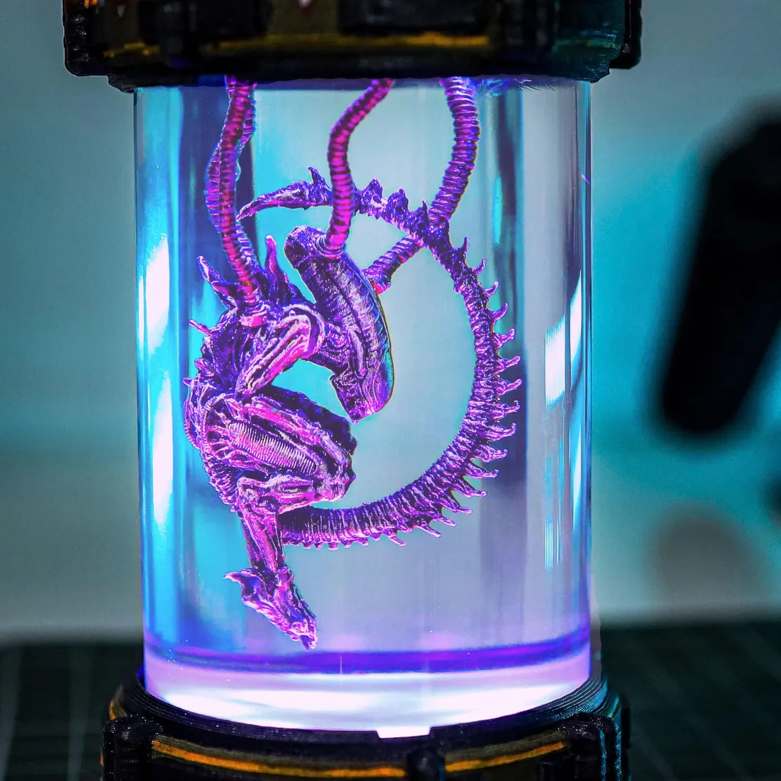 Alien Xenomorph Epoxy Lamp