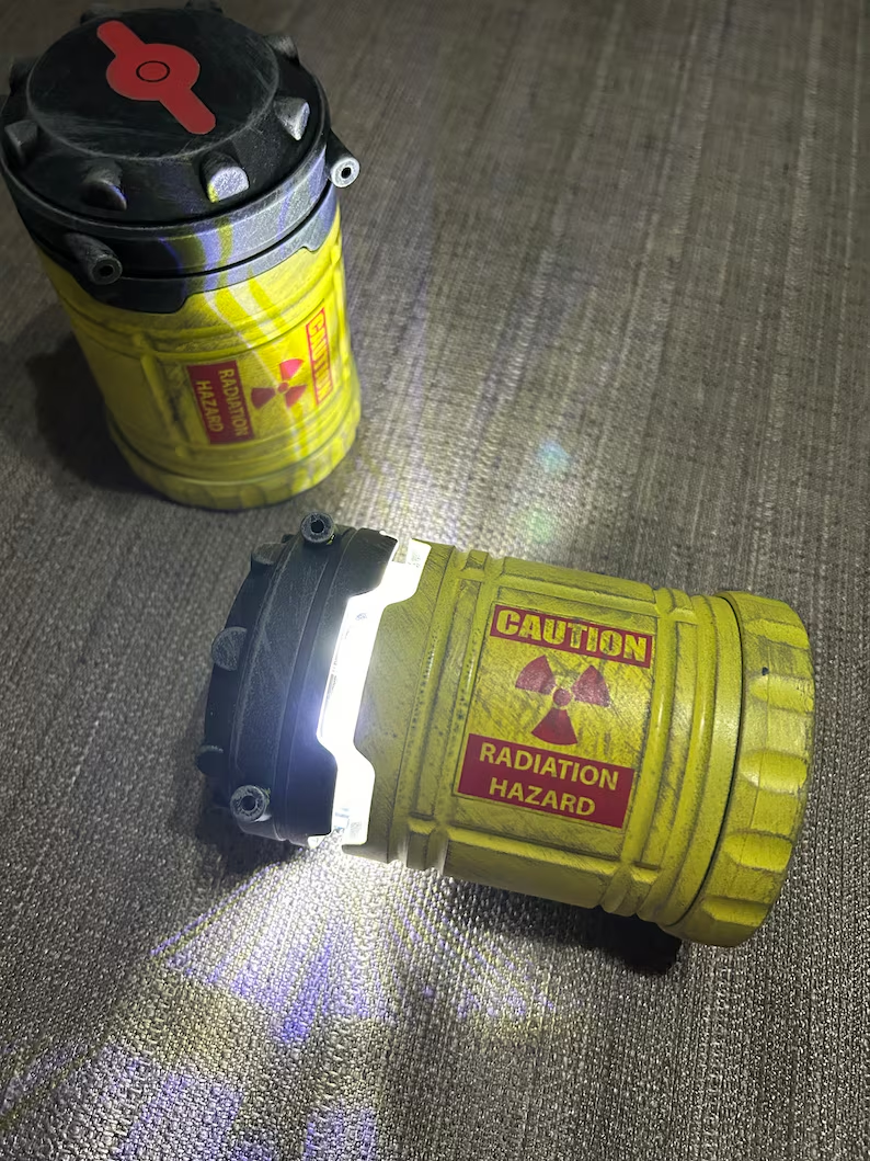 Fallout Fusion Core Functioning Lantern