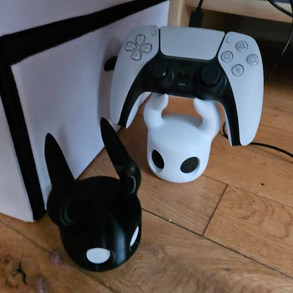 Hollow Knight Stand for All Controllers