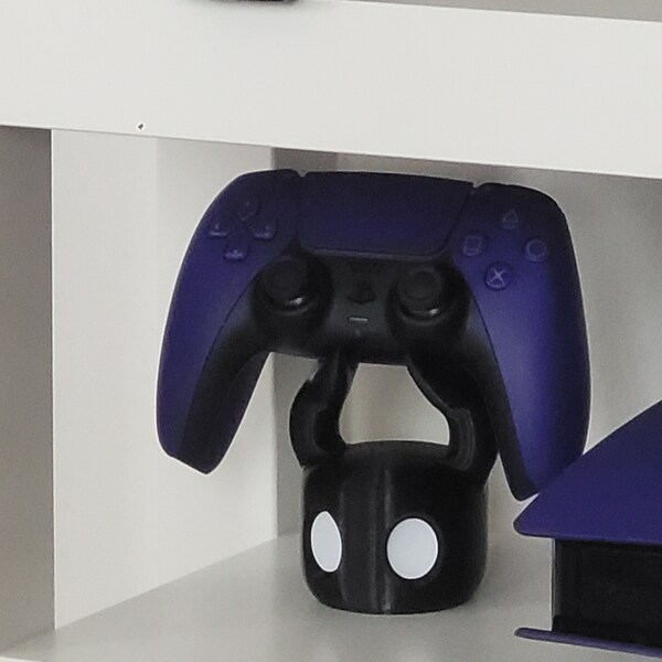 Hollow Knight Stand for All Controllers