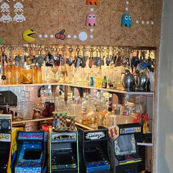 Retro Game Pac Man Arcade Wall Decor