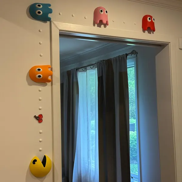 Retro Game Pac Man Arcade Wall Decor