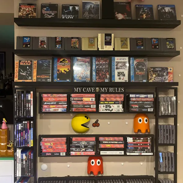 Retro Game Pac Man Arcade Wall Decor