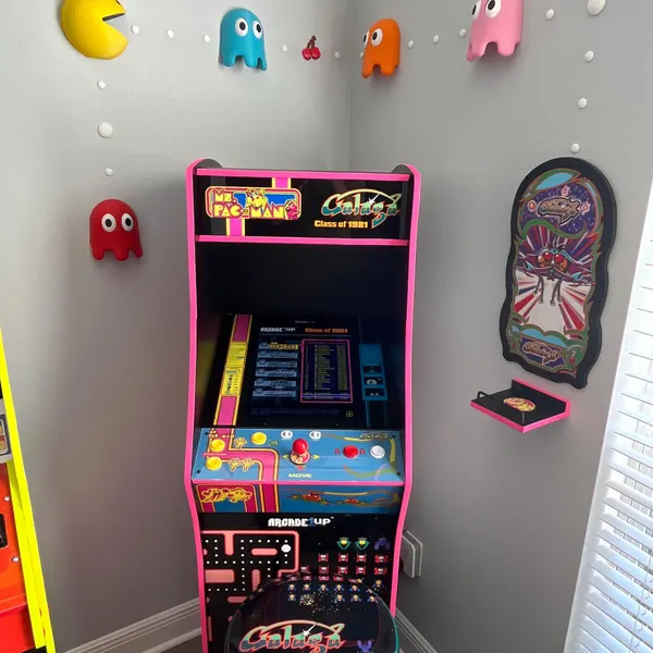 Retro Game Pac Man Arcade Wall Decor