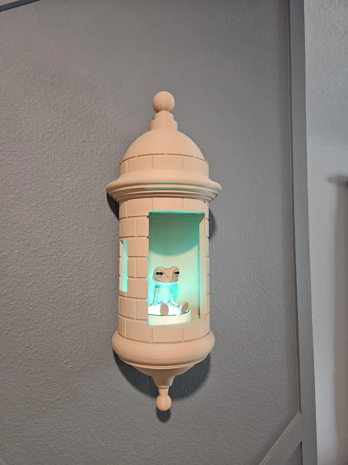Puerto Rican Garita Wall Coqui Lamp
