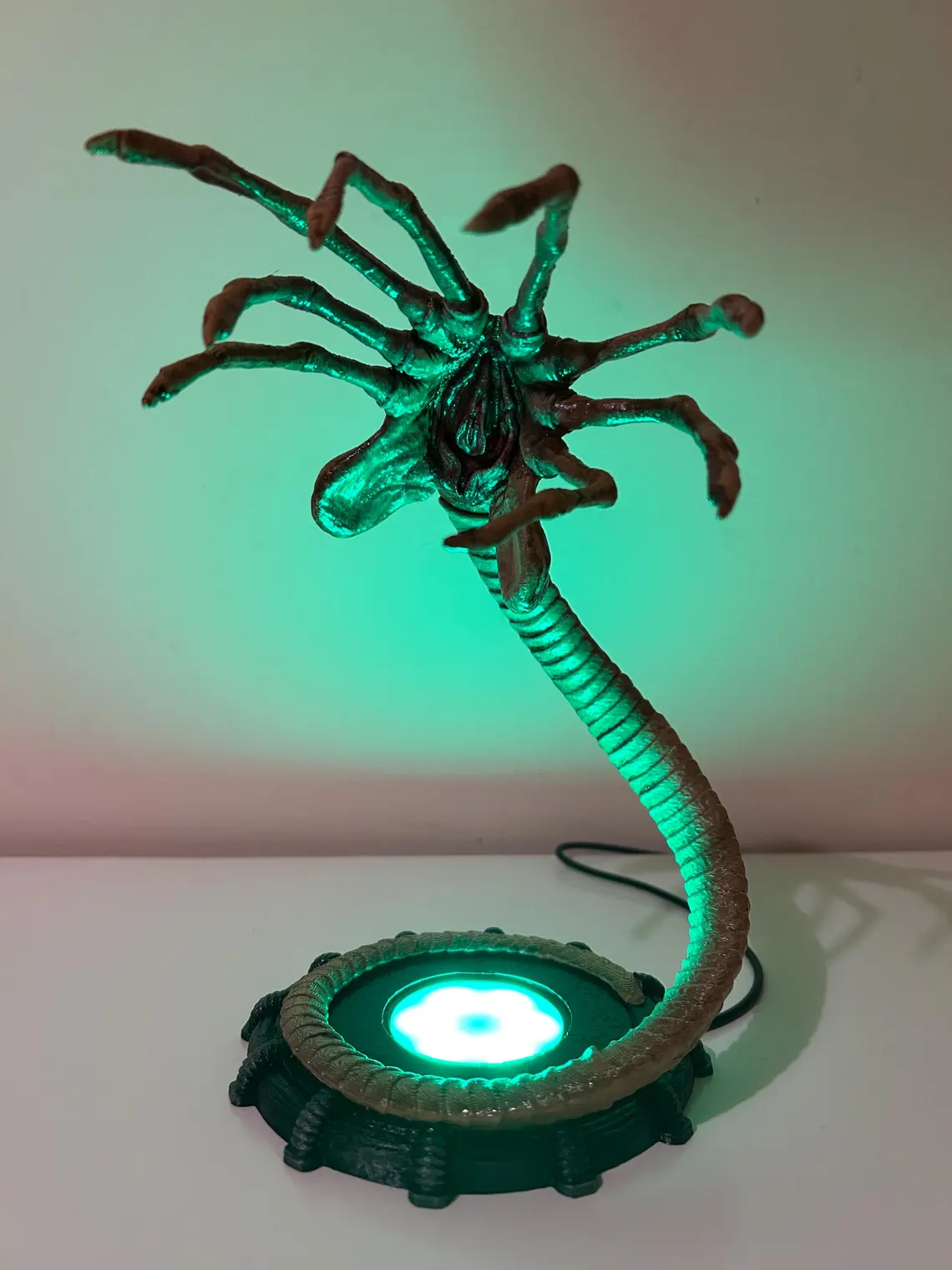 Alien Facehugger Lamp Nightlight