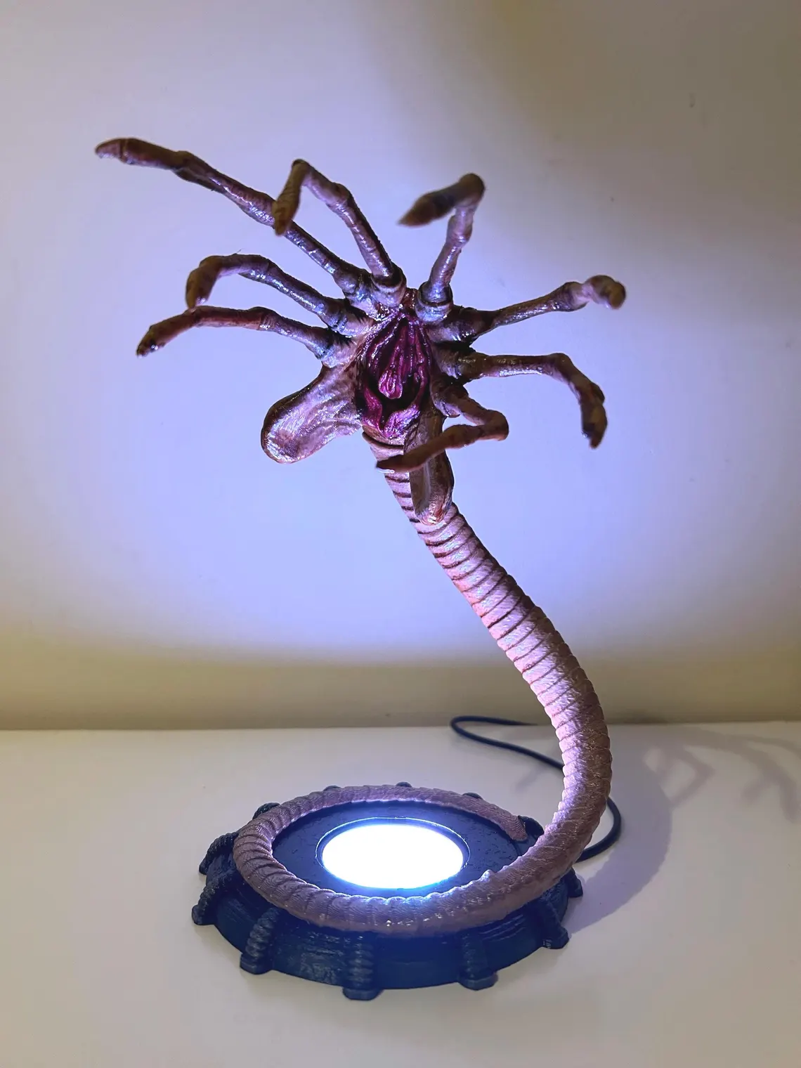 Alien Facehugger Lamp Nightlight