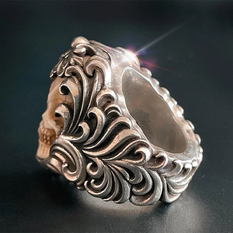 VINTAGE POLISH FLORAL ARMOR ANTLER SKULL RING