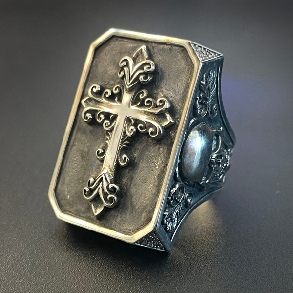 Polish Crusader Cross Skull Ring (The last 26 items in stock)