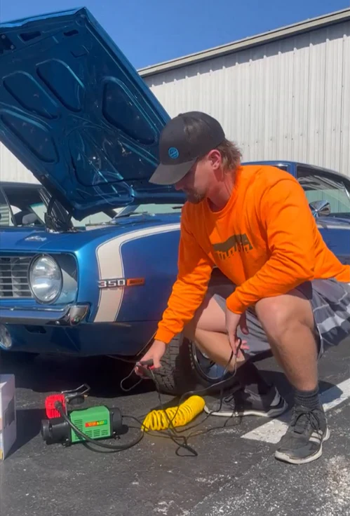 Stop & Go 2000 Portable Single Piston Air Compressor Inflates Up to a 42