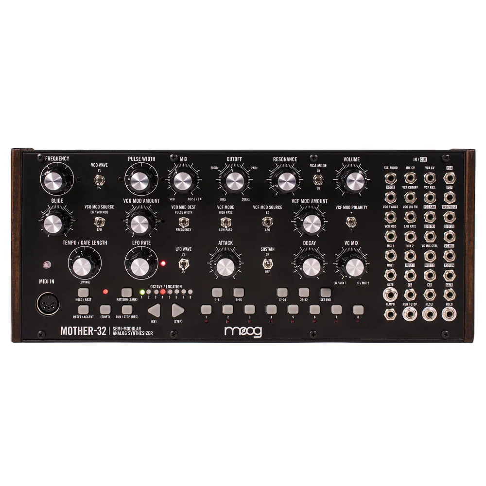 Moog Mother-32 Modular Monophonic Synthesizer Moog Mother-32 Modular Monophonic Synthesizer