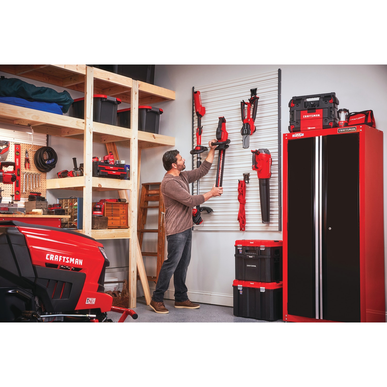 CRAFTSMAN Versastack 17-in Red Plastic Tool Box