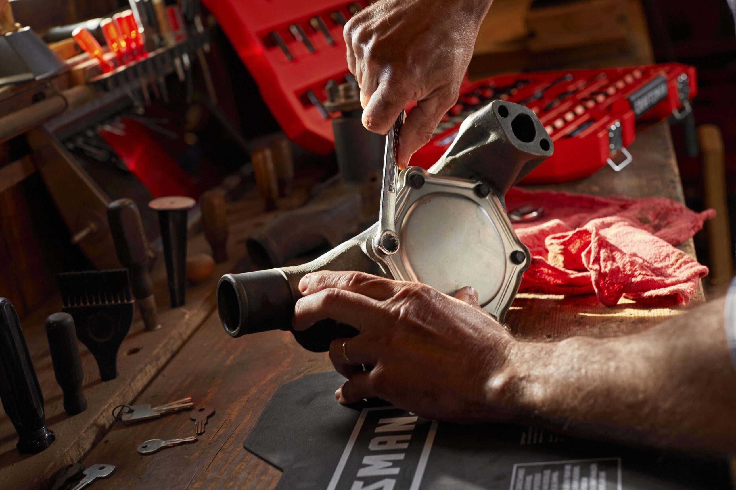 CRAFTSMAN 81-Piece Standard (SAE) and Metric Combination Gunmetal Chrome Mechanics Tool Set with Hard Case