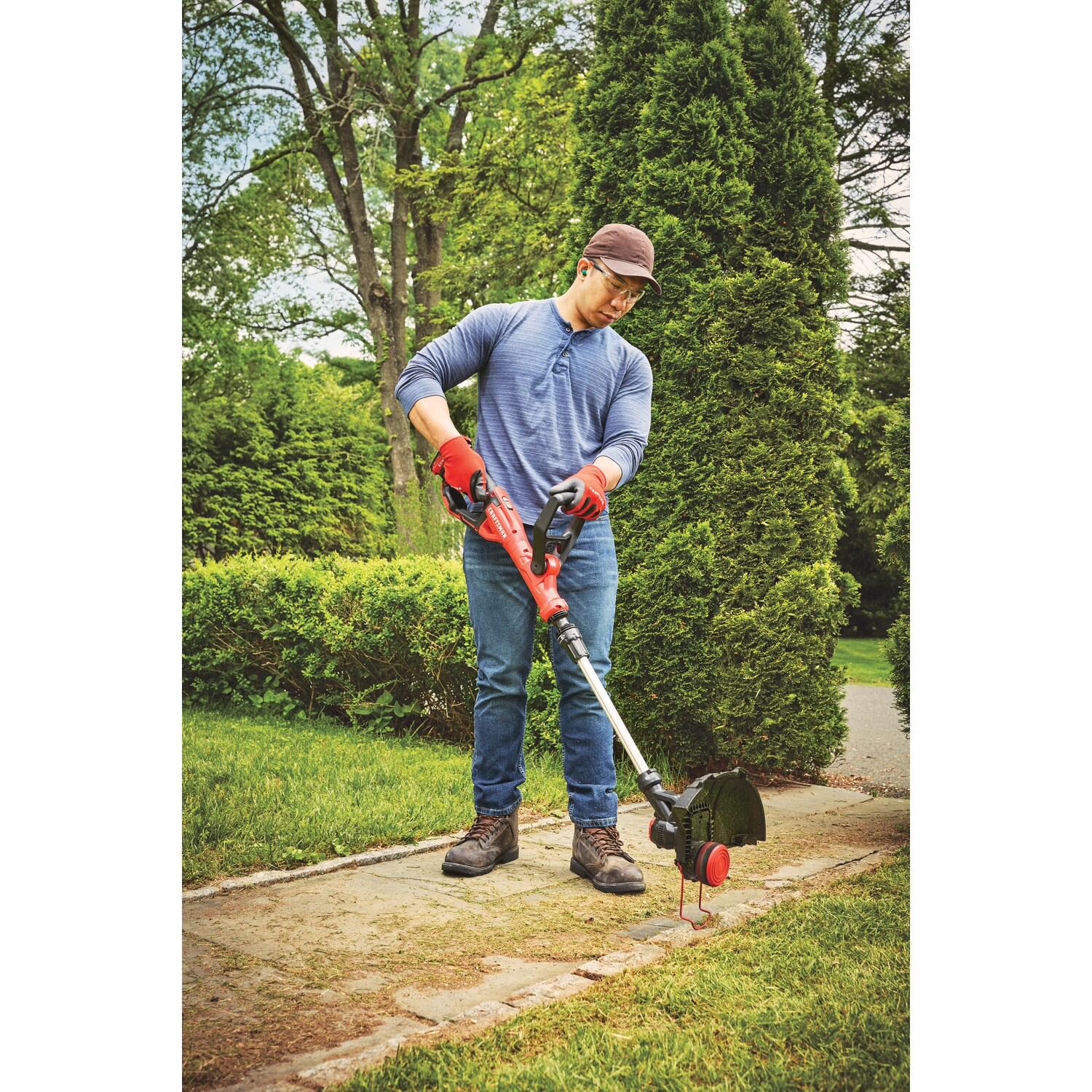 CRAFTSMAN V20 20-volt Max Cordless Battery String Trimmer and Leaf Blower Combo Kit (Battery and Charger Included)