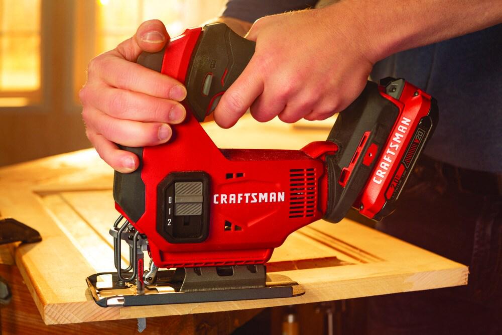 CRAFTSMAN V20 20-volt Max Variable Speed Keyless Cordless Jigsaw (Charger Included and Battery Included)