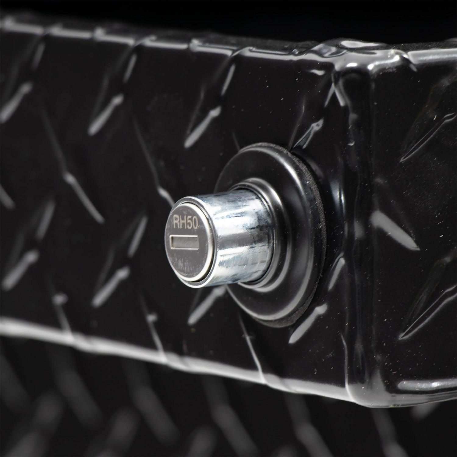 CRAFTSMAN 61.5-in x 20-in x 13-in Matte Black Aluminum Crossover Truck Tool Box