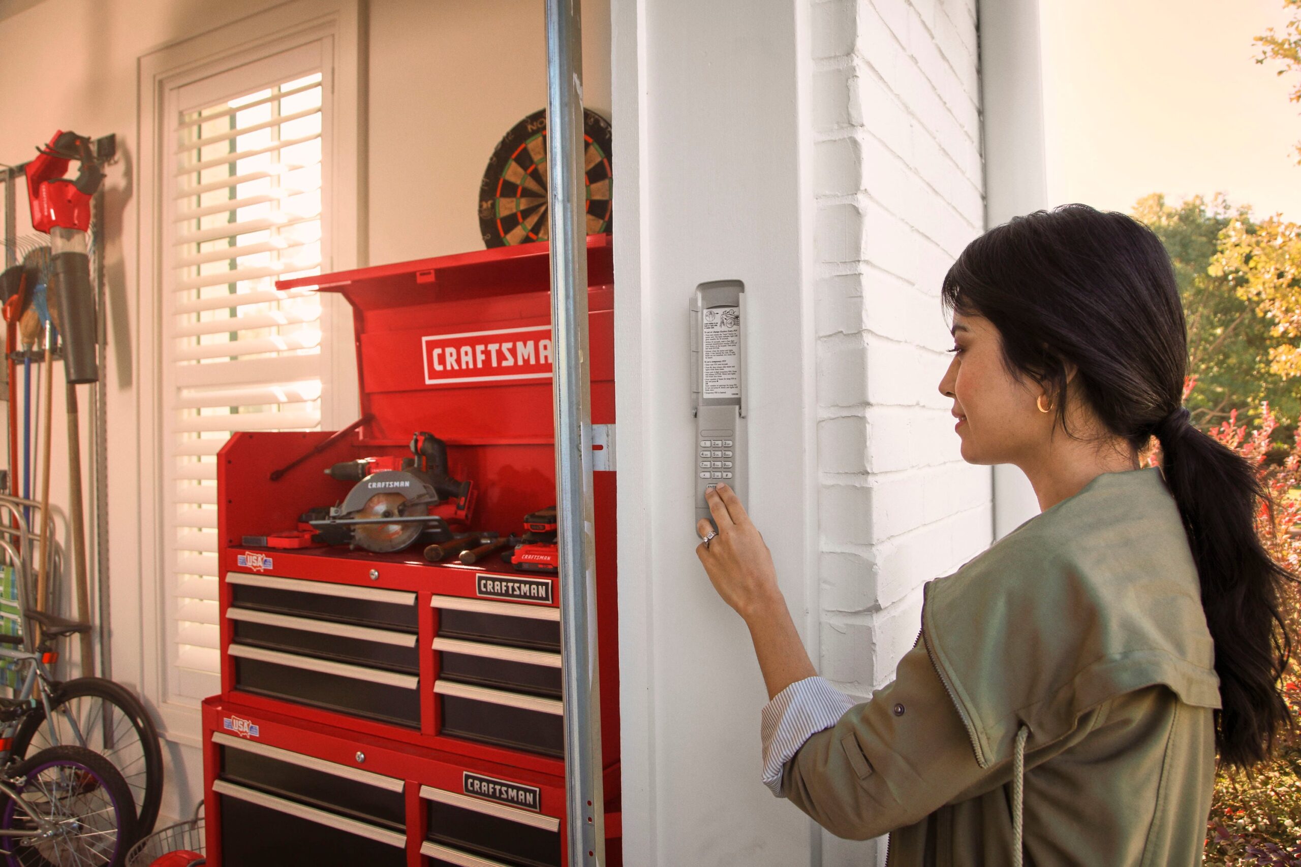 CRAFTSMAN 1/2 Hps myQ Smart Belt Drive Garage Door Opener Wi-fi Compatibility