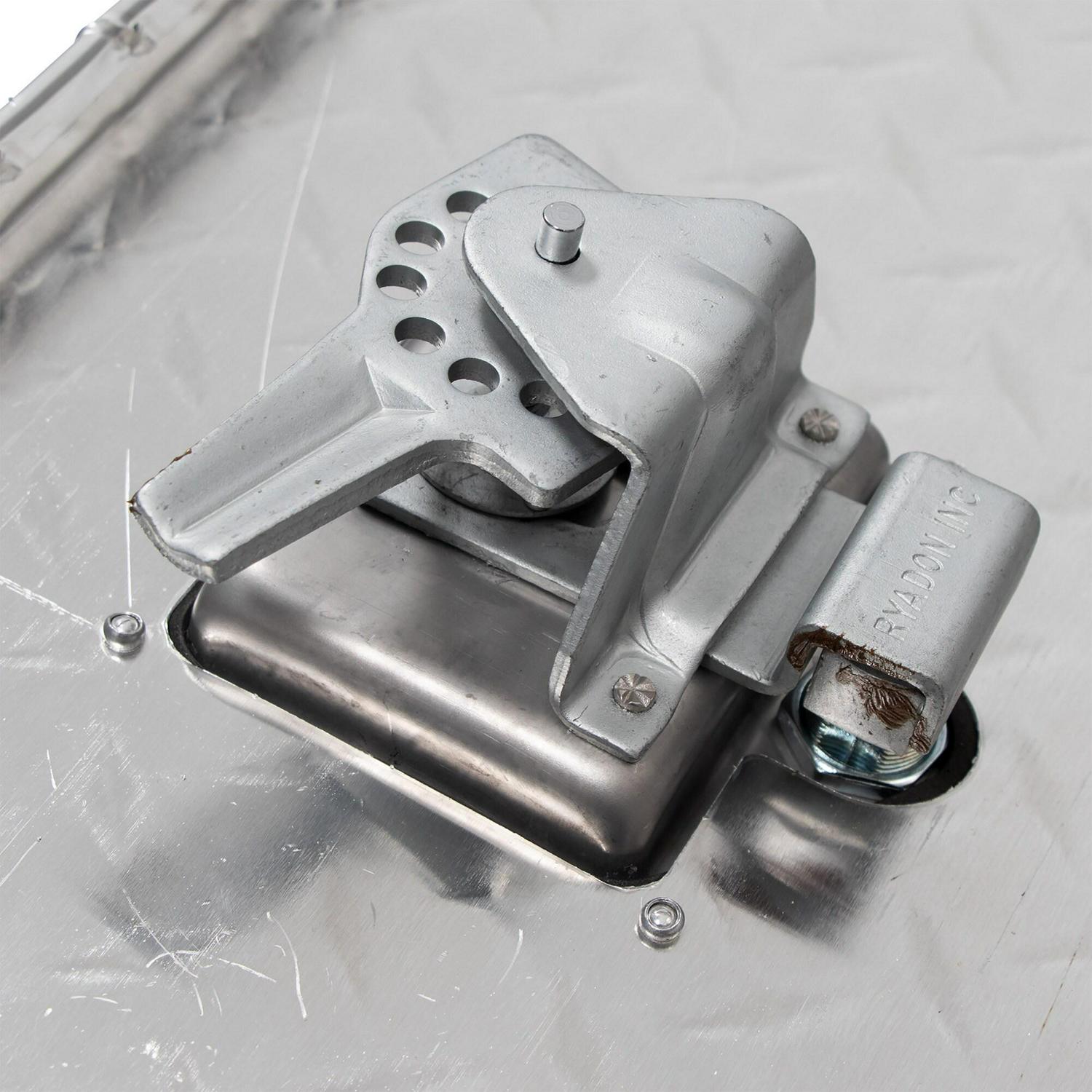 CRAFTSMAN 60-in x 12-in x 16-in Silver Aluminum Top Mount Truck Tool Box