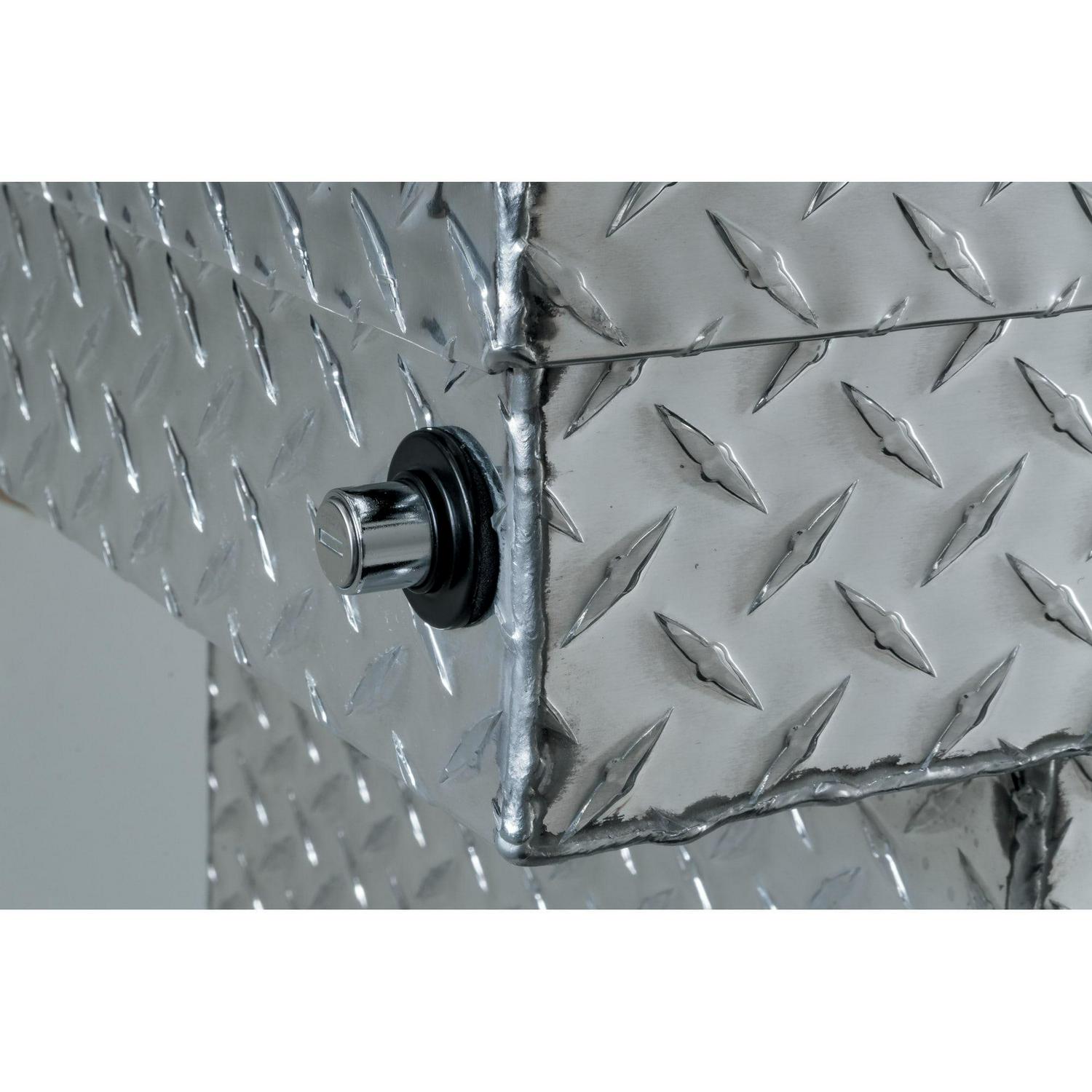 CRAFTSMAN 71.3-in x 19.5-in x 17.2-in Silver Aluminum Crossover Truck Tool Box