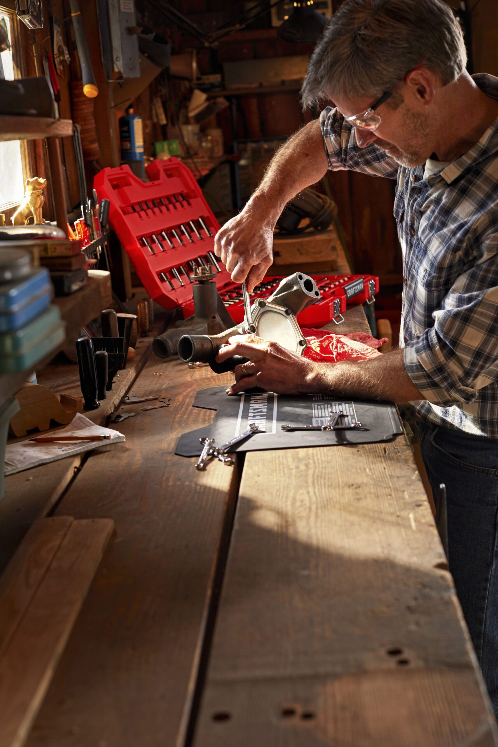 CRAFTSMAN 81-Piece Standard (SAE) and Metric Combination Gunmetal Chrome Mechanics Tool Set with Hard Case