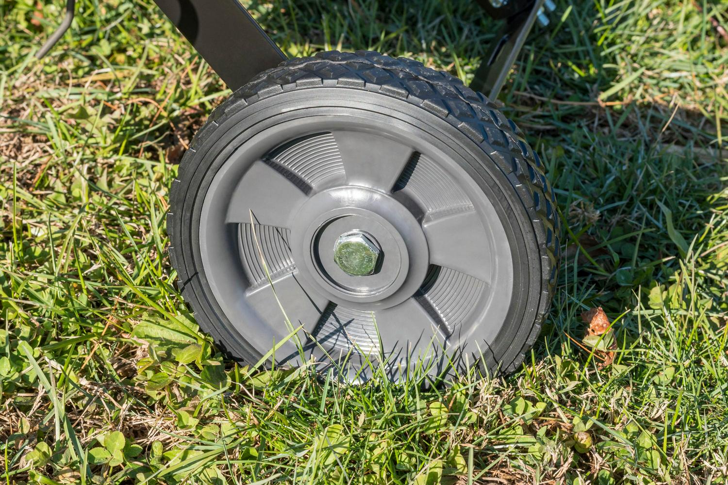 CRAFTSMAN 40-in Dethatcher