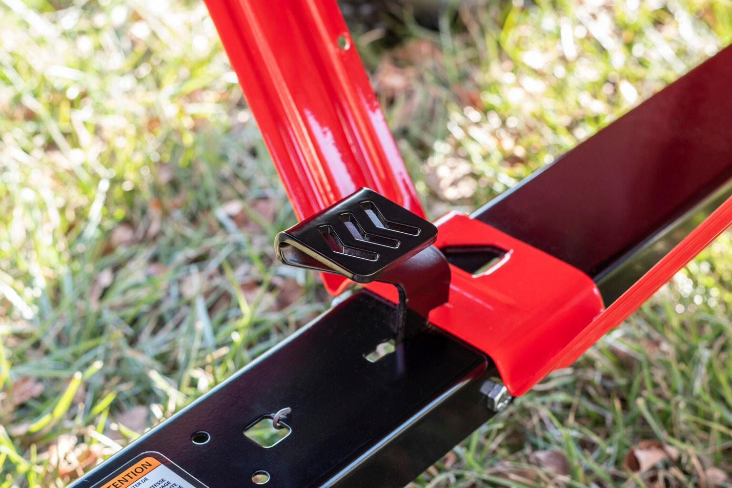 CRAFTSMAN 10-cu ft Poly Dump Cart