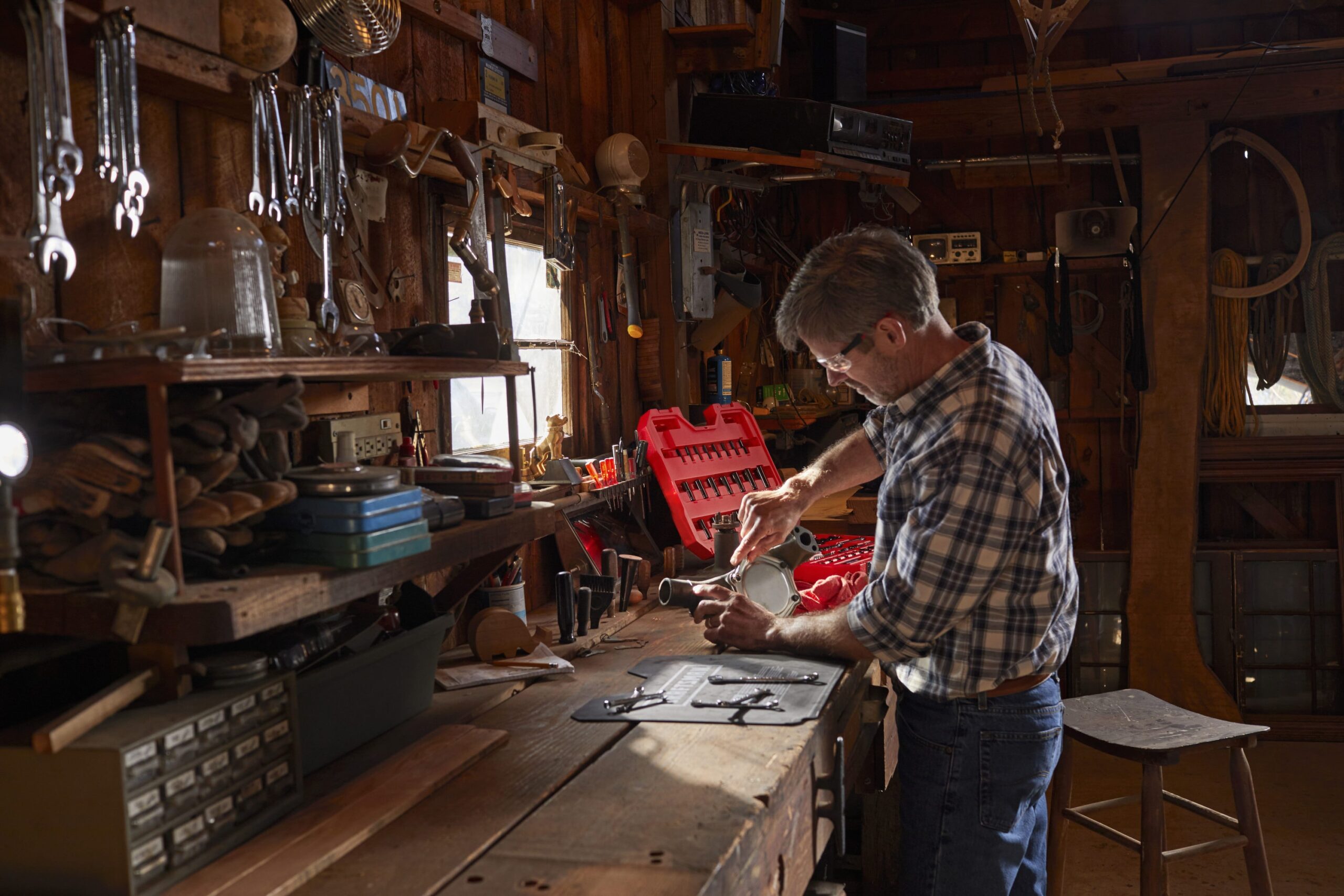 CRAFTSMAN 81-Piece Standard (SAE) and Metric Combination Gunmetal Chrome Mechanics Tool Set with Hard Case