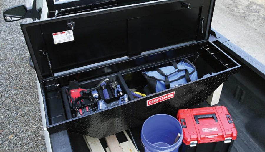 CRAFTSMAN 61.5-in x 20-in x 13-in Matte Black Aluminum Crossover Truck Tool Box