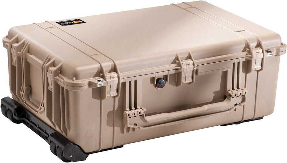 Pelican 1650 Camera Case With Foam, Desert Tan