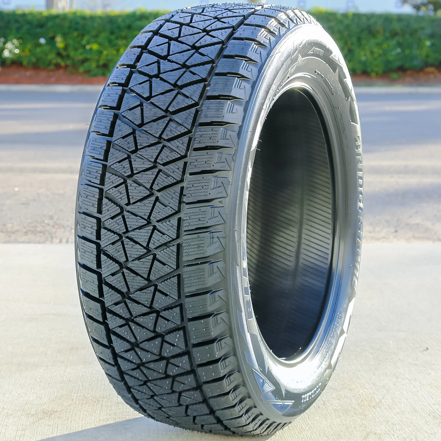 Bridgestone Blizzak DM-V2 255/50R19 107T XL (Studless) Snow Winter Tire