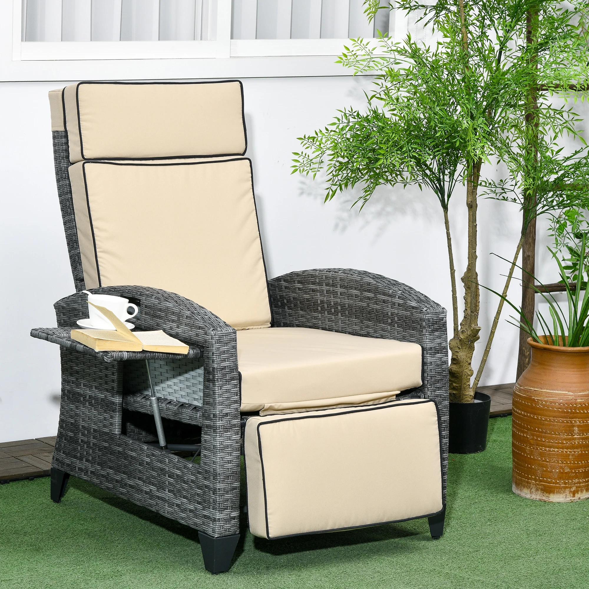 Outsunny Outdoor Recliner Chair with Adjustable Backrest, Cushion, Khaki