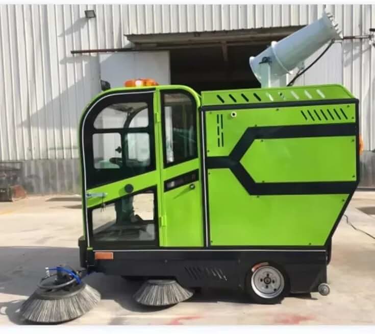 Road Floor Driving Sweeper Machine Dry and Water Sweeping Equipment Fully Enclosed Road Sweeper