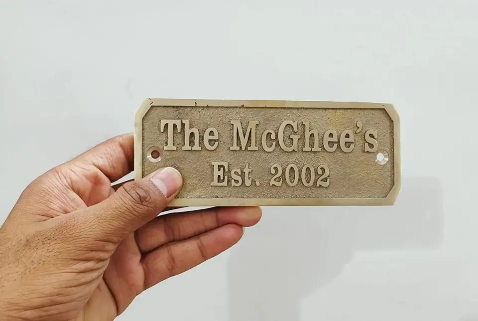 SamStar Custom Brass Door Plaques| Custom Size, Custom Message Name Plates| Home Decor, Wall Mount, Sign Plates| Shiny Brass Finish, Rectangular (40x10 Cm)