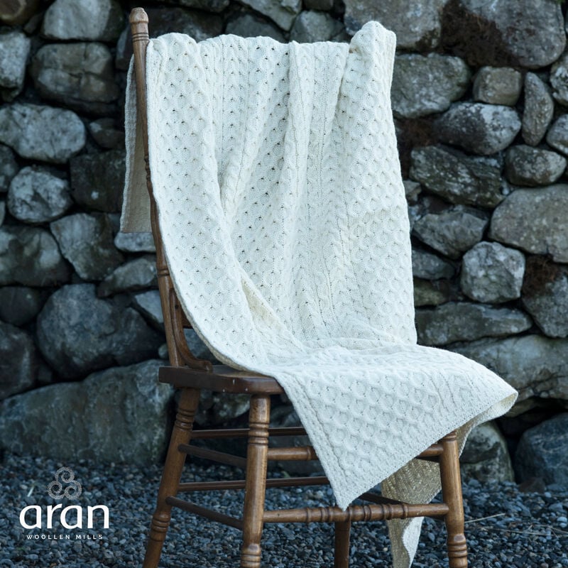 100% Wool Blanket With Honeycomb Knitted Design  white Colour