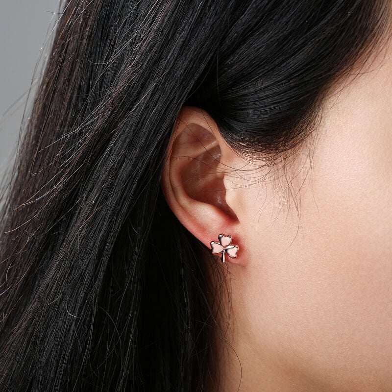 Gr&aacute; Collection Rose Gold Plated Shamrock Earrings