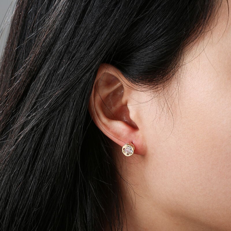 Gr&aacute; Collection Gold Plated Cubic Zirconia Clover Design In Circle Earrings