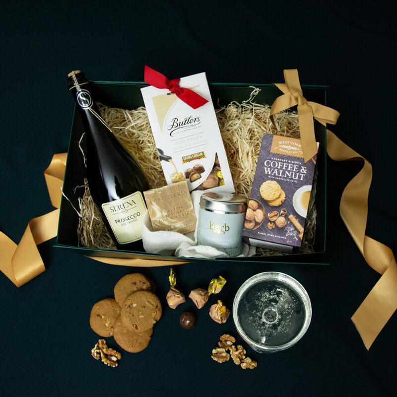 Resin Magnet With Leprechaun  Sheep And Road Sign