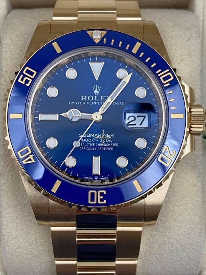 Rolex Submariner Date 41mm Blue Dial Yellow Gold 126618LB Unworn 2021