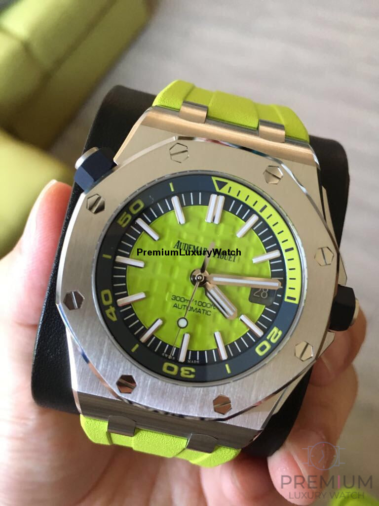 Audemars Piguet Royal Oak Offshore Diver Chronograph Watch-Green Dial 42mm