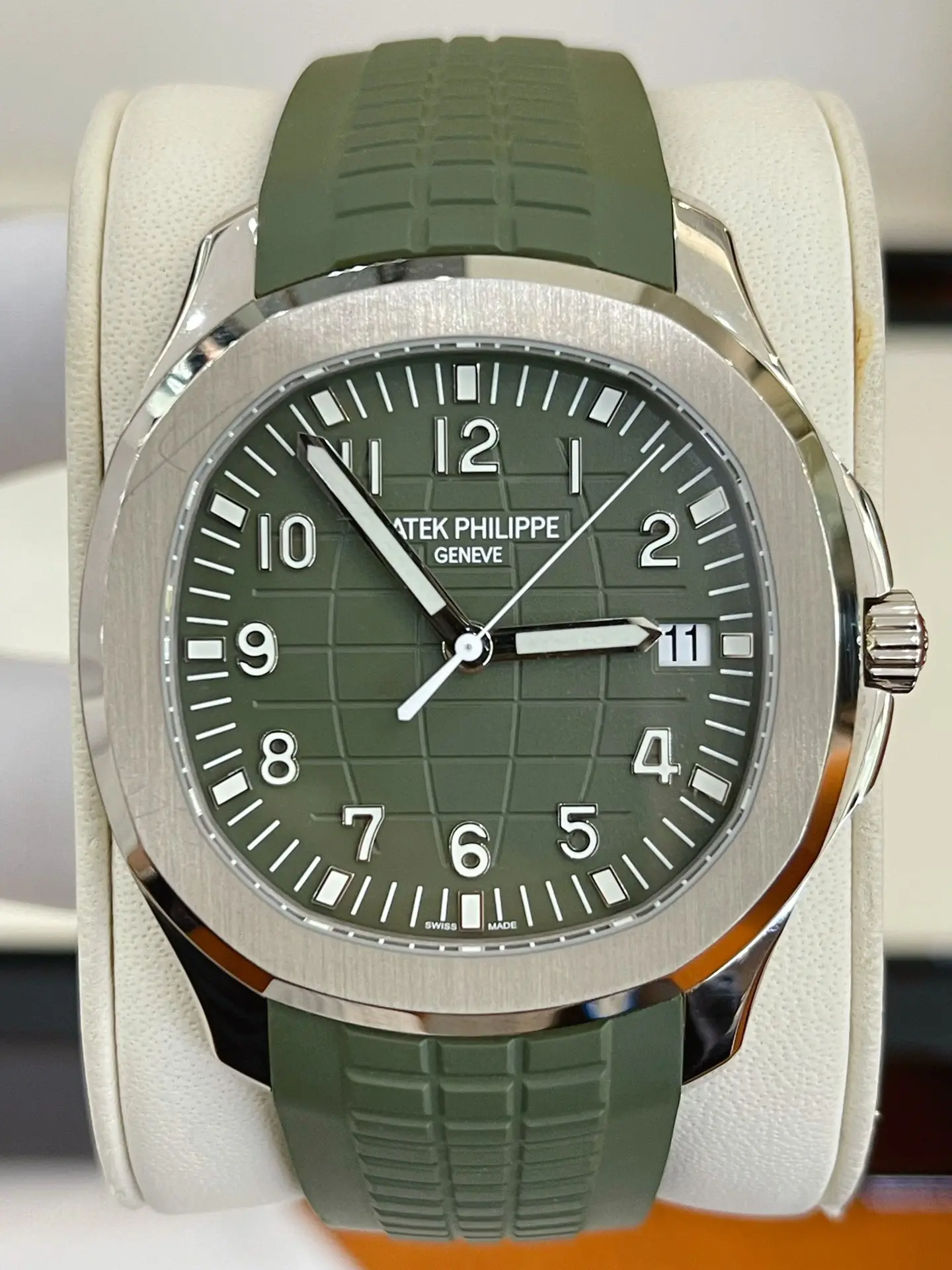 Patek Philippe Aquanaut Khaki Green Dial Watch 5168G-010