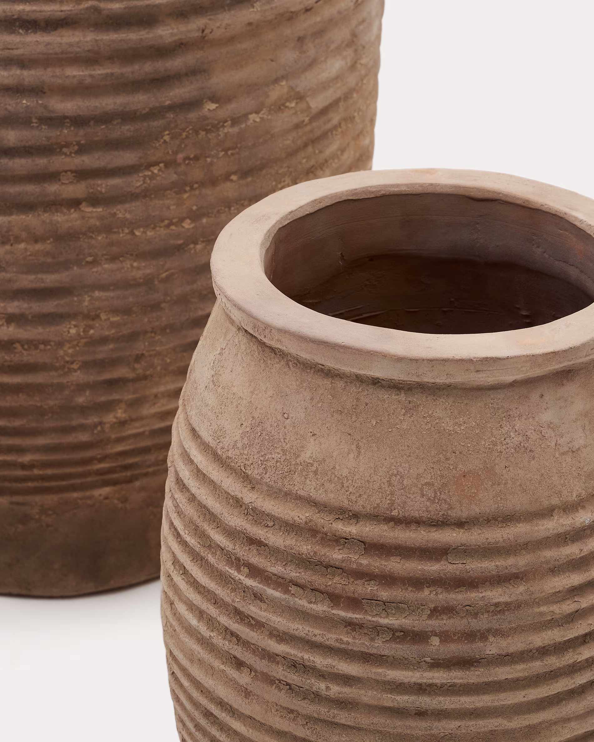 Set Llonga de 2 maceteros de terracota con acabado natural Ø 54 / 32 cm