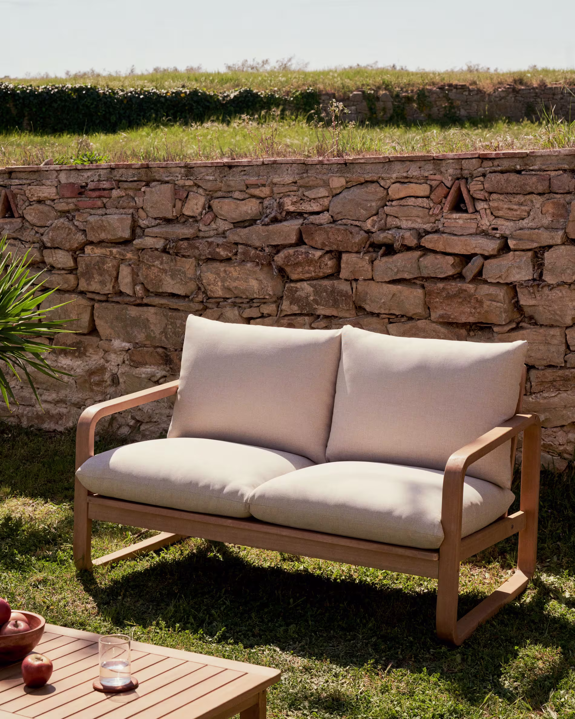 Sofá Sacaleta 2 plazas de madera maciza de eucalipto 142 cm FSC 100%