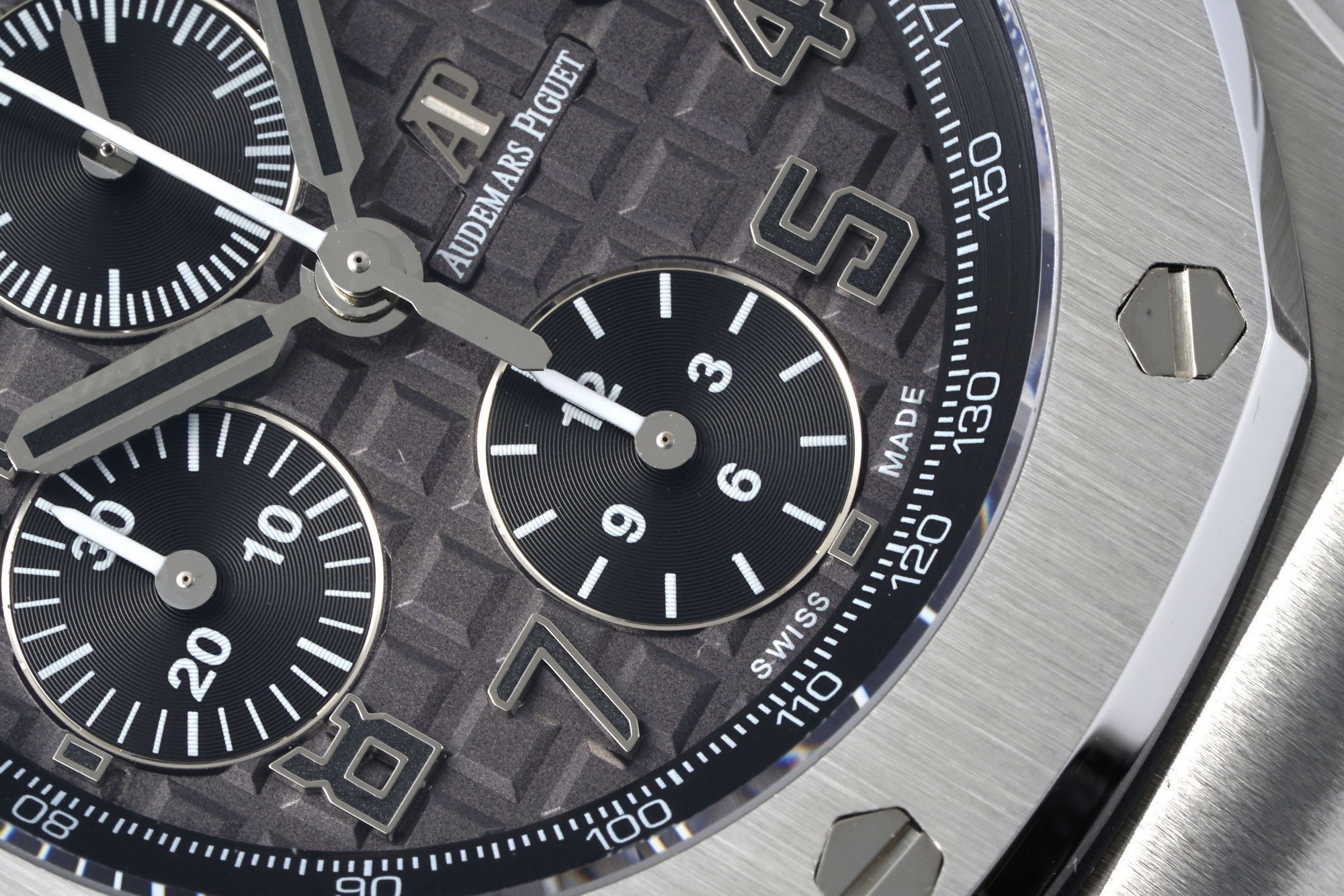 Royal Oak Offshore 42 mm, Grey Ref. 26470ST.OO.A104CR.01