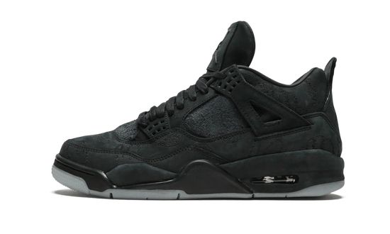 Air Jordans 4 X KAWS 'Black' 930155-003