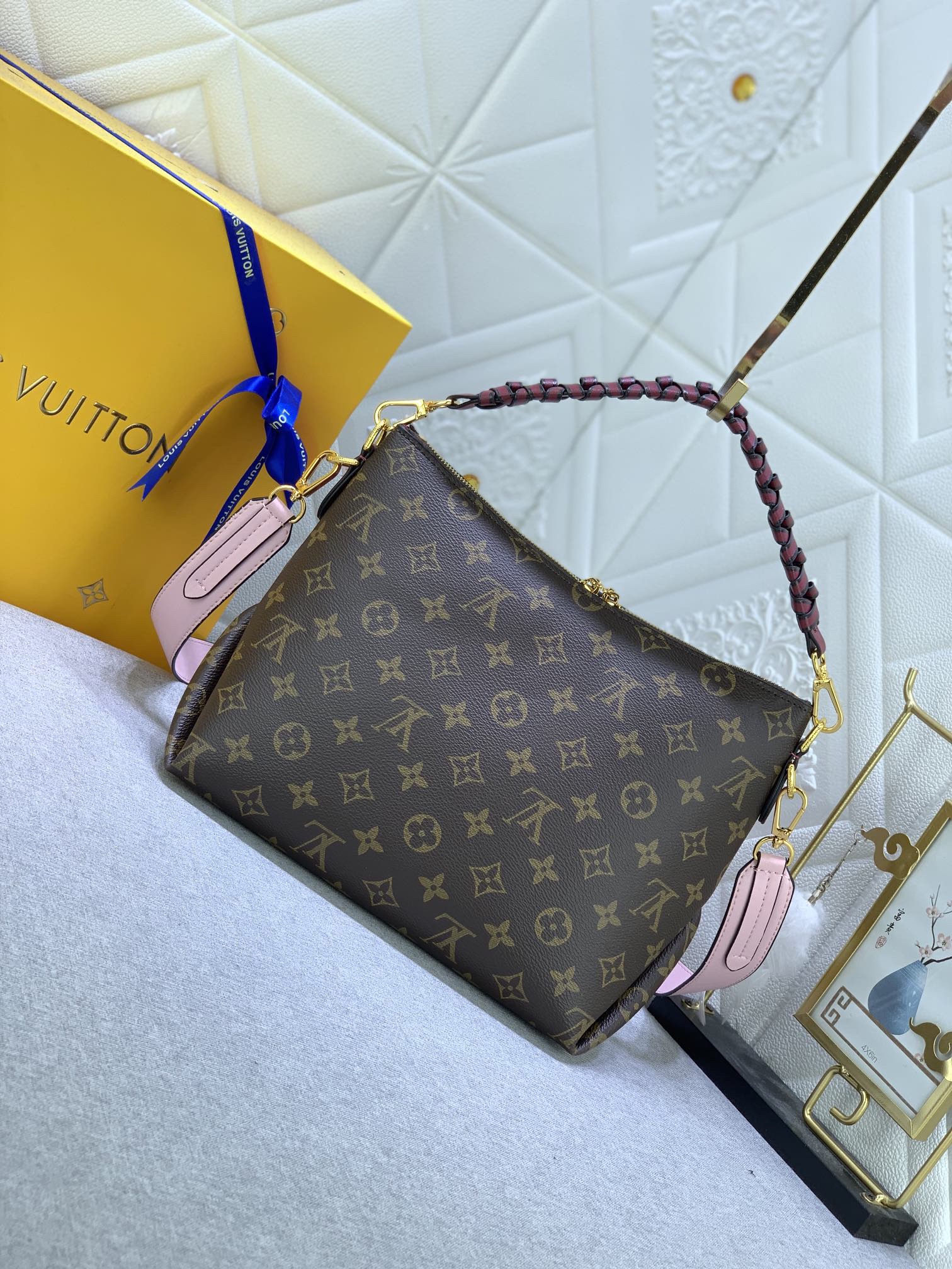 Louis Vuitton BEAUBOURG HOBO Mini