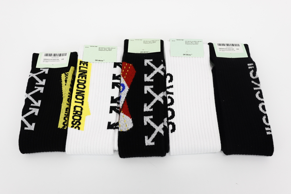 OFF WHITE SOCKS