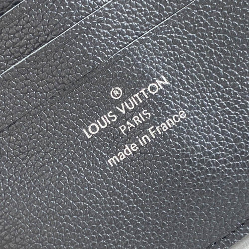 Louis Vuitton Nano Lockme Bucket