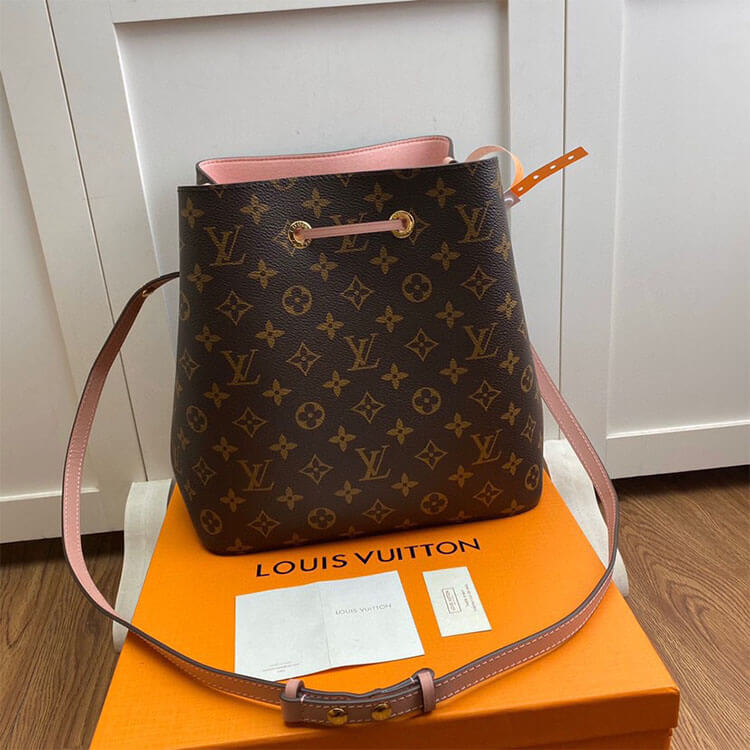 Louis Vuitton Neoneo Handbag